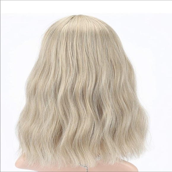 🆕️ Loose Wave Blonde Wig Short Bob Wig - Picture 4 of 10